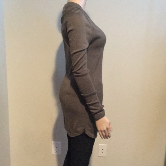 Lululemon “Sunshine Coast” long sleeved sweater - Picture 3 of 7